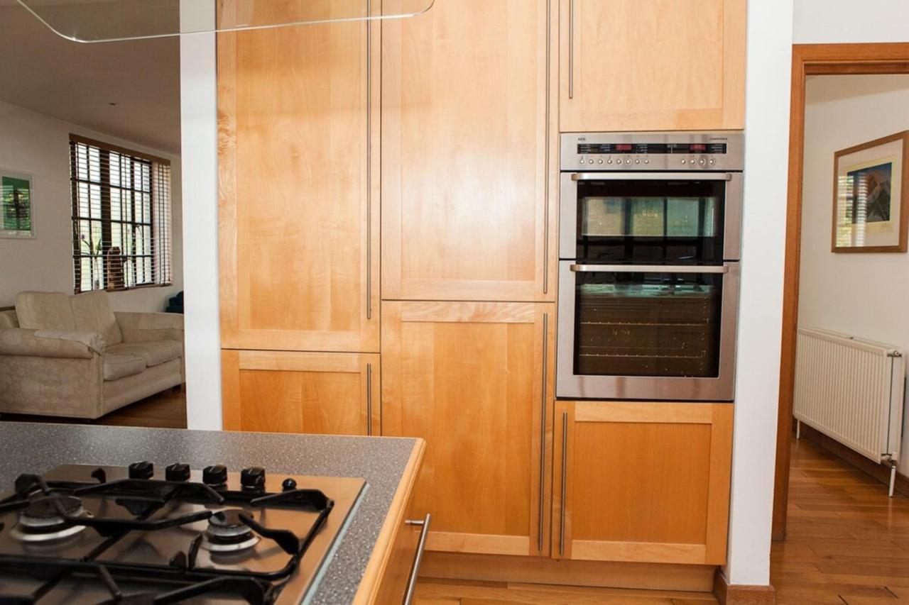 Spectacular Central 4-Bedroom Close To London Eye Kültér fotó