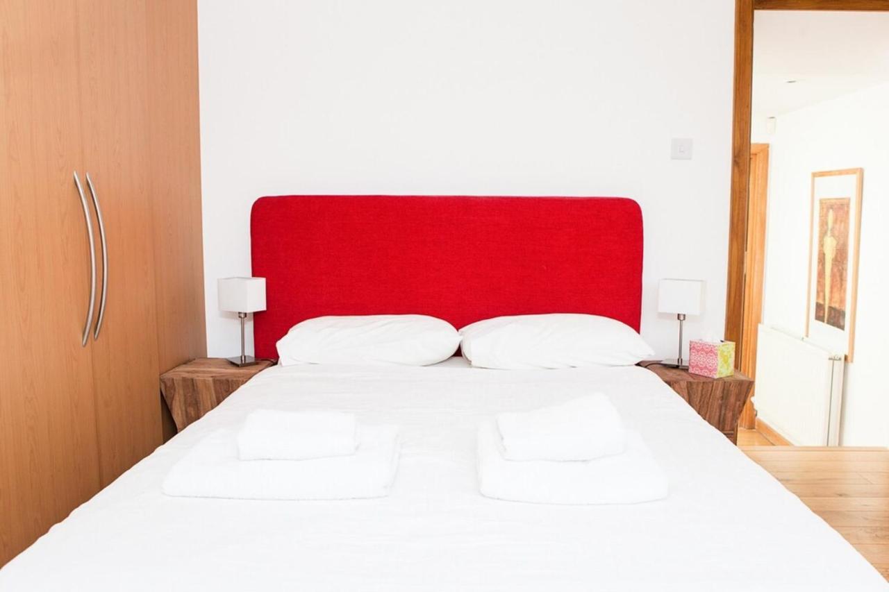 Spectacular Central 4-Bedroom Close To London Eye Kültér fotó